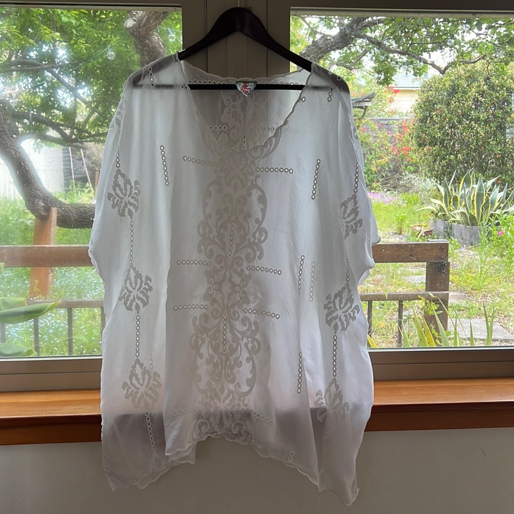 Johnny Was White Embroidered Top